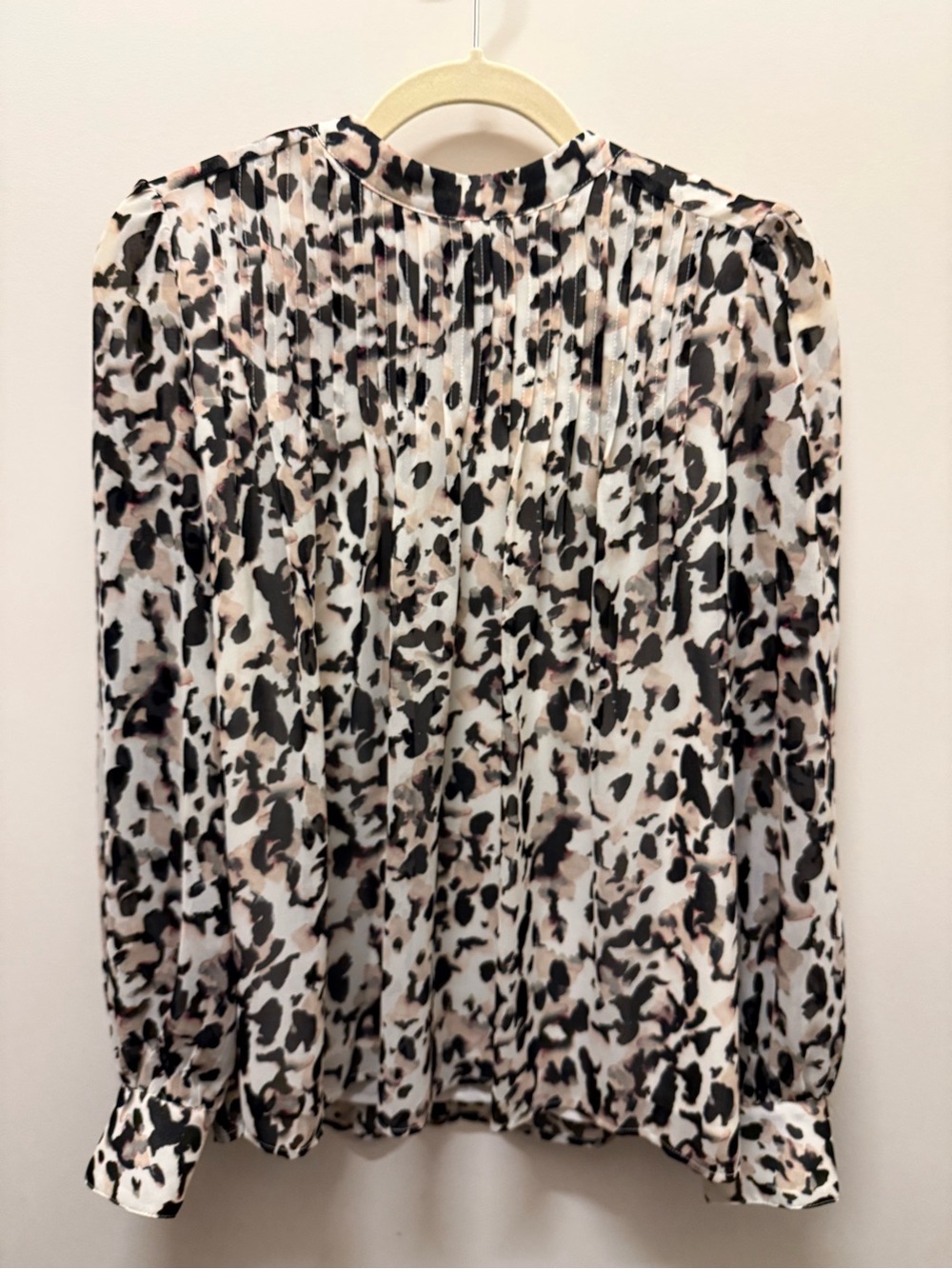 Banana Republic Factory Leopard Print Pleated Long-Sleeve Blouse, Medium